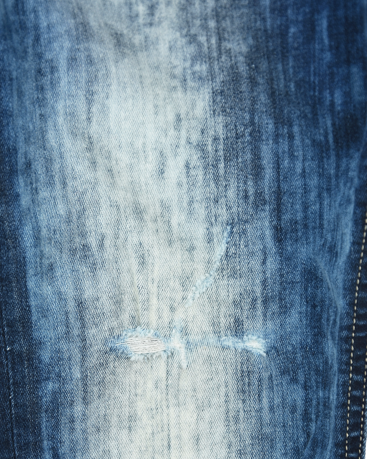 Выбеленные джинсы с разрезами Diesel детские - фото 5