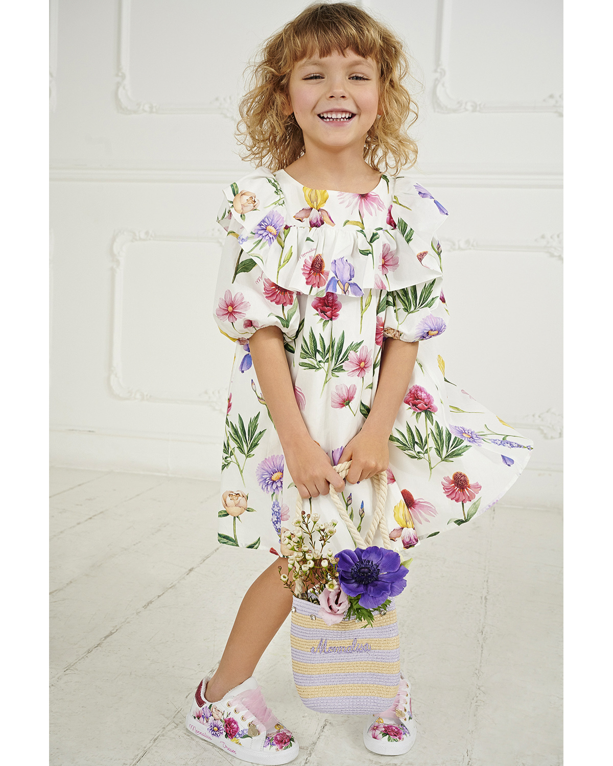 Свободное платье с воланами Monnalisa детское, размер 104, цвет мультиколор - фото 2